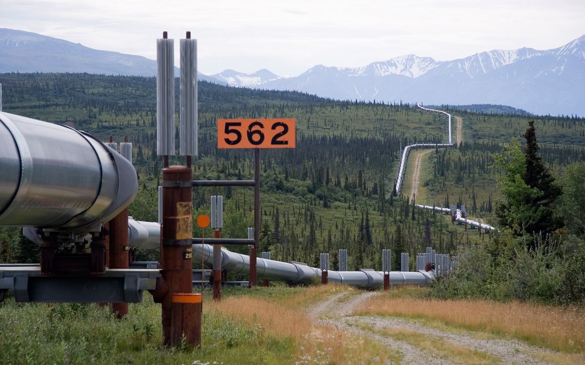 How a Data Pipeline Actually Works
